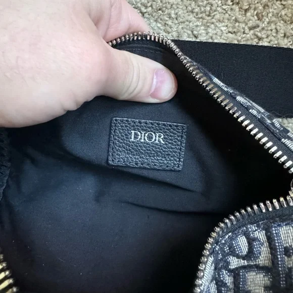 Dior Cylindrical “roller bag” shoulder/messenger. - Picture 2 of 7